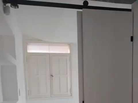 Local en Alquiler en Jardin Espinosa, $ 620.000