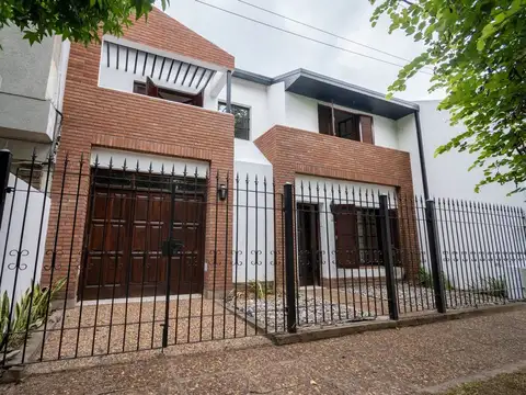 CASA EN VENTA – BARRIO GUADALUPE