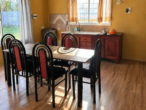 Casa 3 ambientes con 1 baño