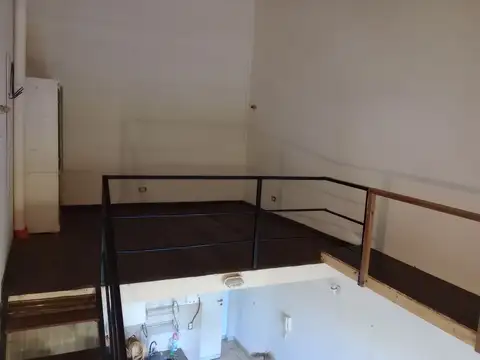 Casa 2 ambientes con 1 baño