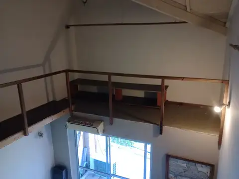 Casa en Alquiler con 1 cochera