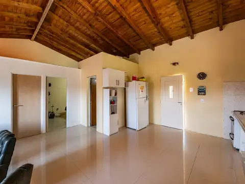 Casa 3 ambientes con 1 baño