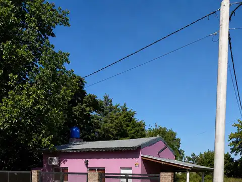 VENTA CASA 2 DORMITORIOS ROLDAN