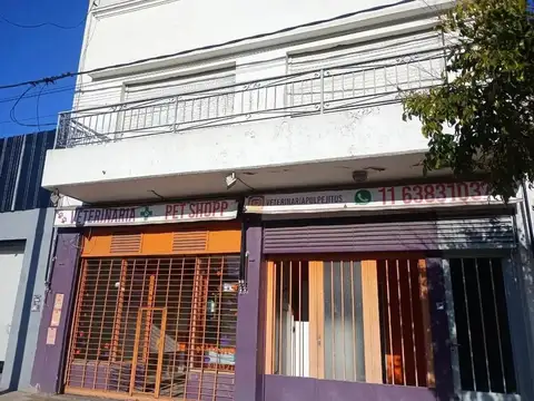 CASA 2 DORMITORIOS LOCAL COMERCIAL AV 44