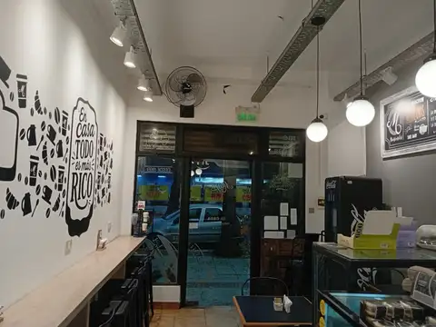 Excelente cafeteria en la zona de Devoto.
