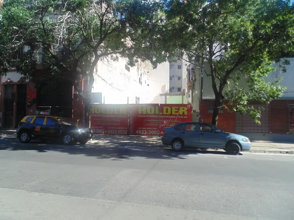 Carlos Calvo 3786/88 de  1 y 2 Dormitorios