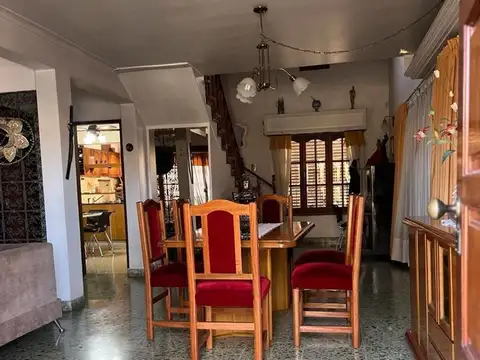 Casa en Venta en Castelar, USD 189.900