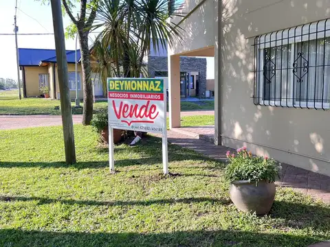 Casa en Venta en Villa Elisa, USD 110.000