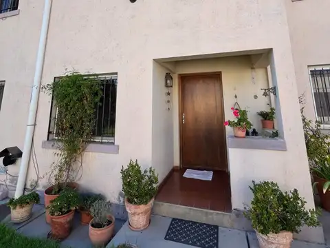 DÚPLEX COMPLEJO CERRADO, 3 DORM EN DORREGO, GLLÉN