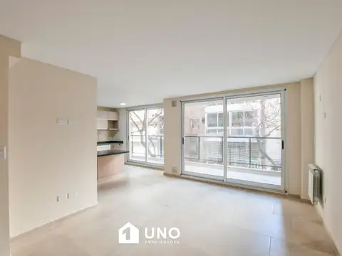 Pje. Cajaraville y Colón - Amplio Dpto de 2 Dormitorios Externo. Posibilidad cochera. 