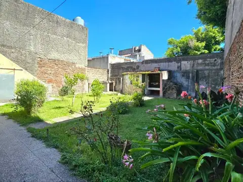 VENTA LOTE 301MTS CASEROS PERMUTA