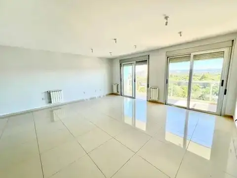 Departamento 11 ambientes con 4 baños