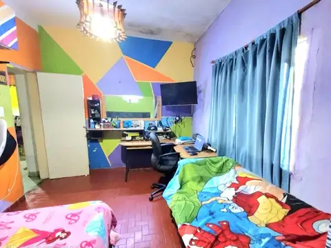 Calle 210 y Calle 258 al 700