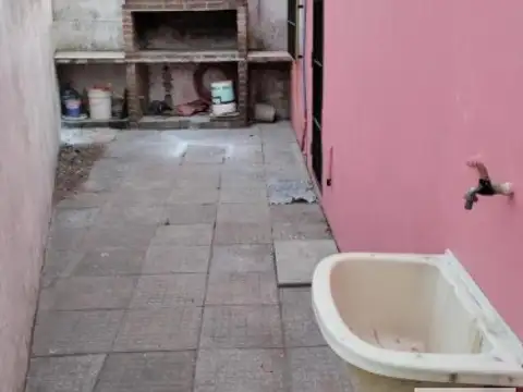 Depto Tipo Casa en Venta de 2 ambientes