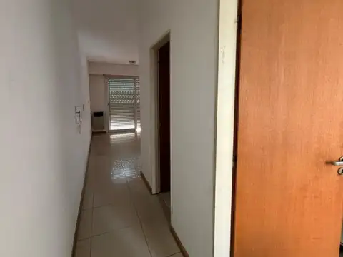 LAPRIDA 500, Piso 1