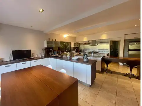 Casa en Alquiler al Este