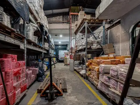 Galpon en Venta 28  mts Fondo