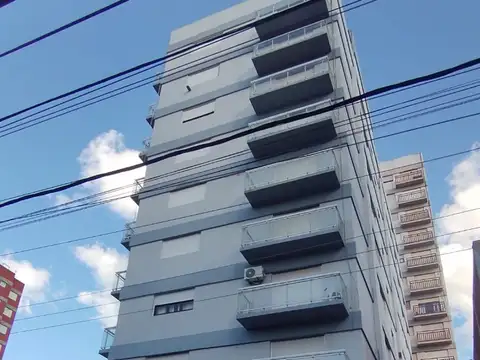 2 AMBIENTES + BALCON + COCHERA + BAULERA