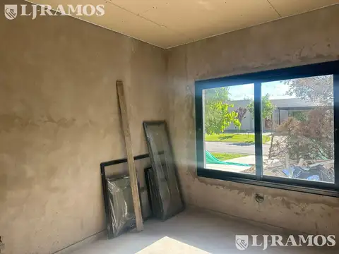 Casa en Venta al Oeste
