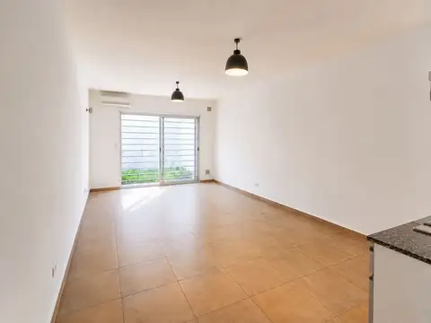 Venta Monoambiente C/Patio Mataderos