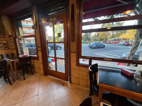 Local Comercial en venta - 100Mts2 - Villa Gral. Mitre