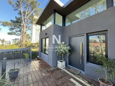CASA LUGANO CERCA PUNTA SHOPPING