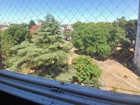 EN VENTA DEPTO 3 AMBIENTES EN PARQUE AVELLANEDA