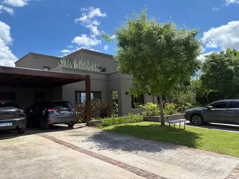 Casa  en Alq. Temporario en Santa Barbara, Tigre, G.B.A. Zona Norte