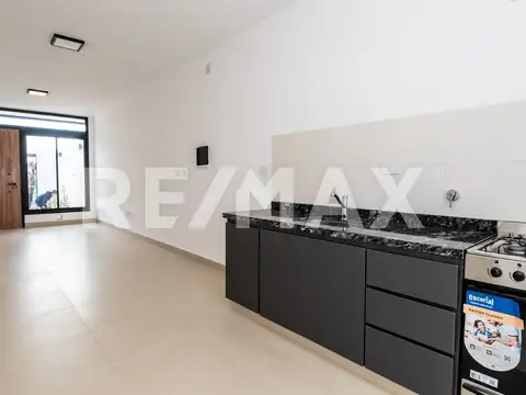 Casa 2 ambientes con 1 baño