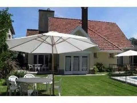 Casa en Venta en Olivos, USD 850.000