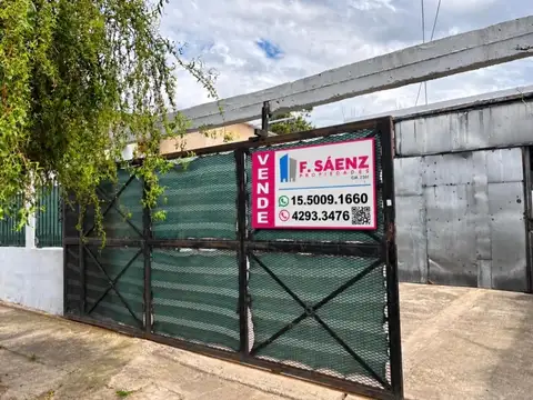 Casa en venta - tres viviendas en un mismo lote - José marmo