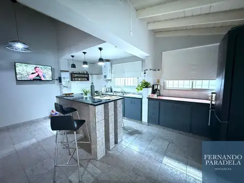 Casa 4 ambientes con 1 baño