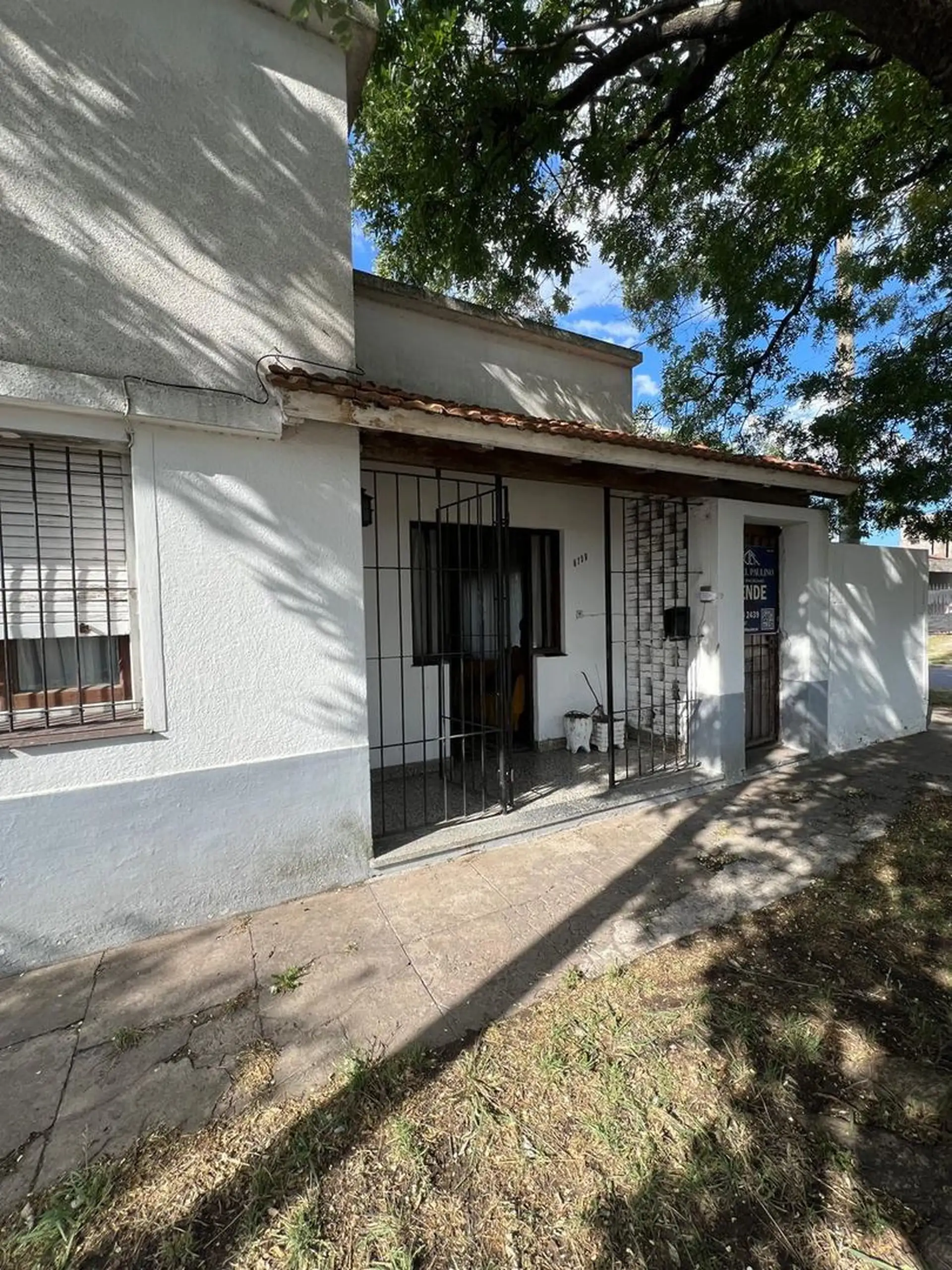 En venta casa en lote propio 3 amb cochera jardin