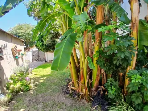 Chalet 5 amb + depto independiente Excel Ubicacion