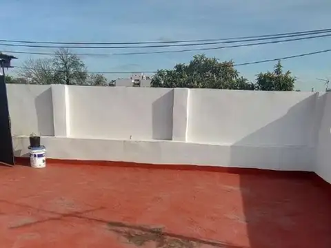 Depto Tipo Casa 2 ambientes con 1 baño