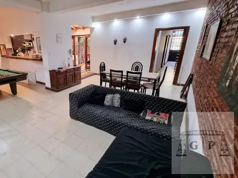 Depto Tipo Casa en Venta 50 años