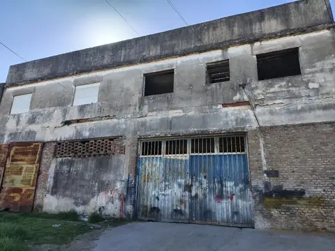 GALPON CON CUATRO SECTORES EN ZONA NORTE