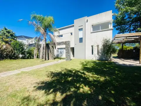 VENTA CASA 5 AMB HARAS SANTA MARIA LOS EUCALIPTUS