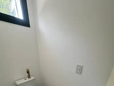 Local en Alquiler en City Bell, $ 1.200.000