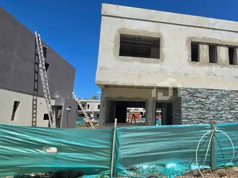 Casa en venta en Spring Park 100