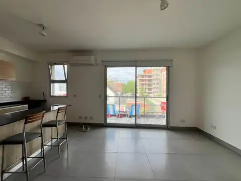 Avenida Cazón 500