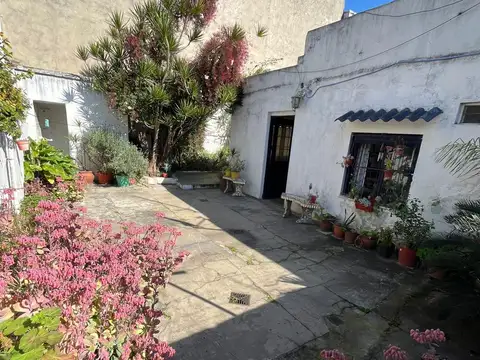 PH PLANTA BAJA ENTRADA INDEPENDIENTE DE 141 mts. totales Con detalles de terminación. SIN EXPENSAS