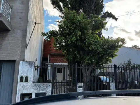 Depto Tipo Casa en Venta de 4 ambientes