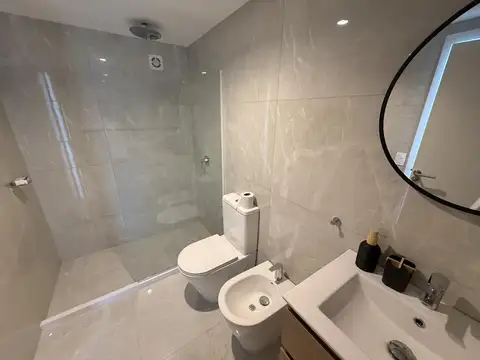 Departamento en Alquiler con 1 cocheras