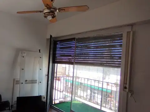 CABALLITO 4amb. Depto. en Venta. Senillosa 40