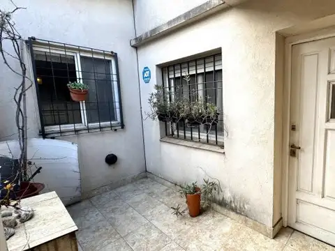 Venta casa 5amb Carapachay con Jardin a refaccionar FINANCIACION