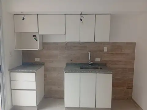 Casa 3 ambientes con 2 baños