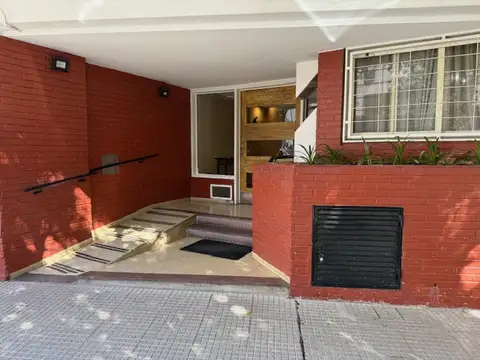 EXCELENTE DEPARTAMENTO AL FRENTE * COCHERA * BALCON * TODO EXTERNO * A MTS DE AV. ELCANO