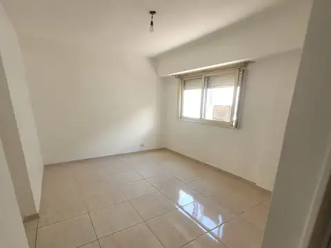 En alquiler depto de 2 amb Pb al frente en Almagro