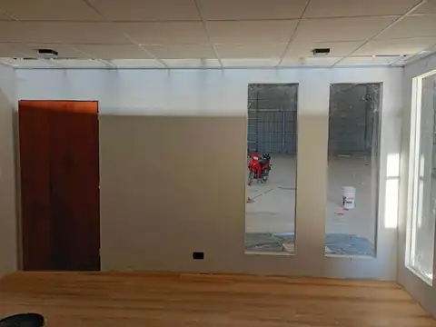 Galpon en Alquiler en Los Boulevares, USD 4.500